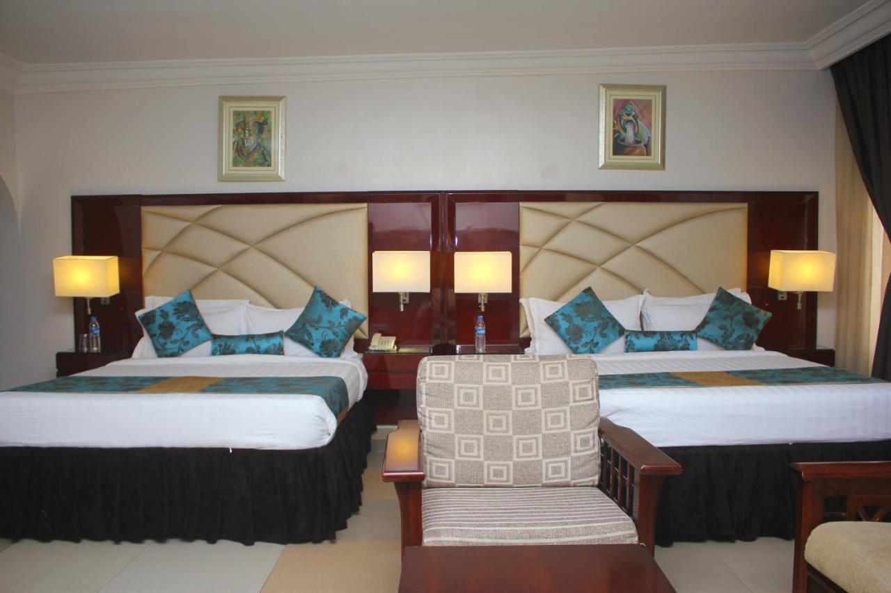 De Rembrandt Hotels And Suites Икея Экстерьер фото