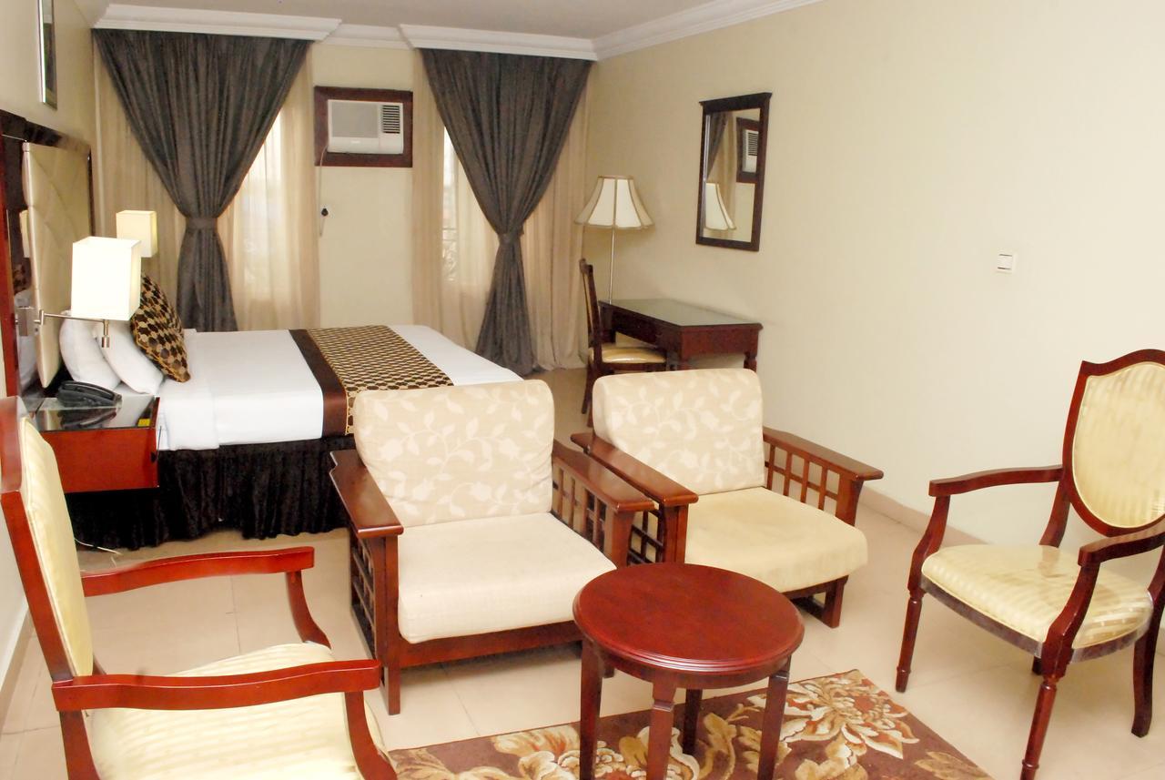 De Rembrandt Hotels And Suites Икея Экстерьер фото