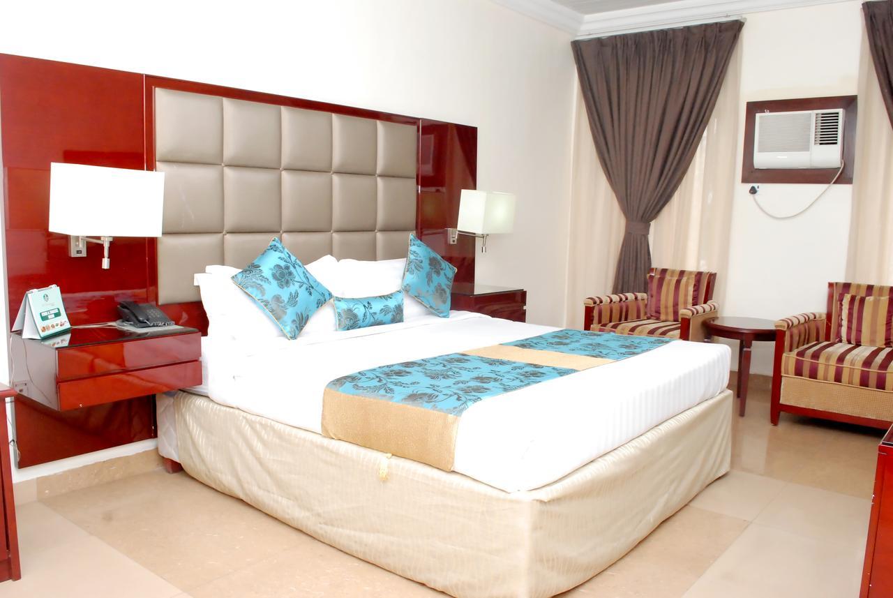 De Rembrandt Hotels And Suites Икея Экстерьер фото