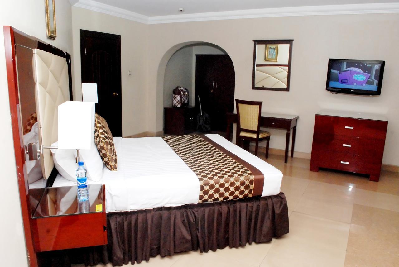 De Rembrandt Hotels And Suites Икея Экстерьер фото