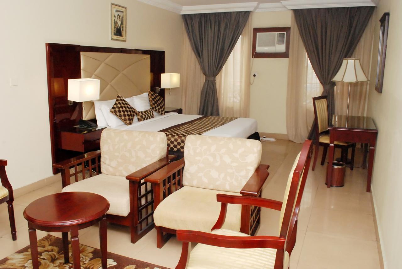 De Rembrandt Hotels And Suites Икея Экстерьер фото