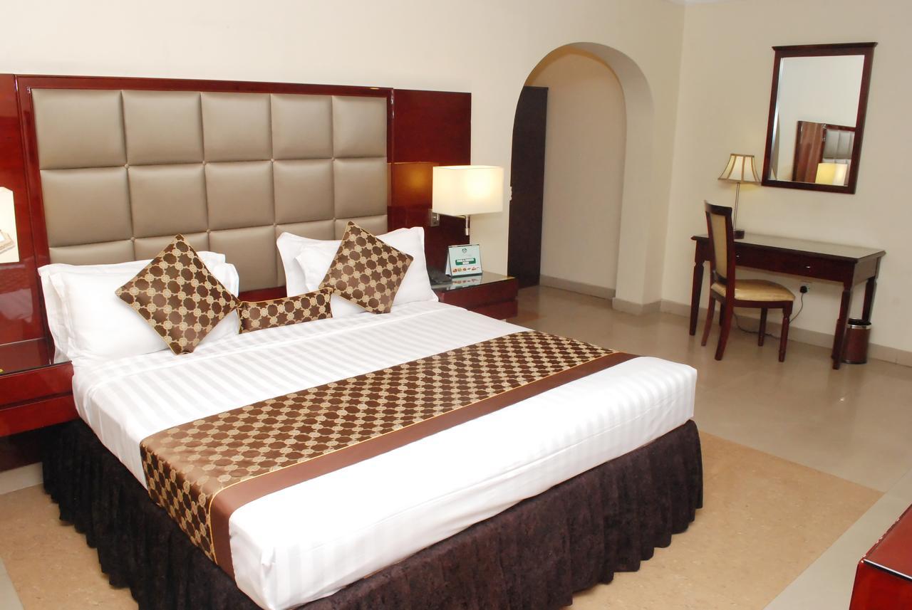 De Rembrandt Hotels And Suites Икея Экстерьер фото