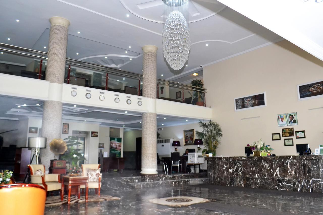 De Rembrandt Hotels And Suites Икея Экстерьер фото