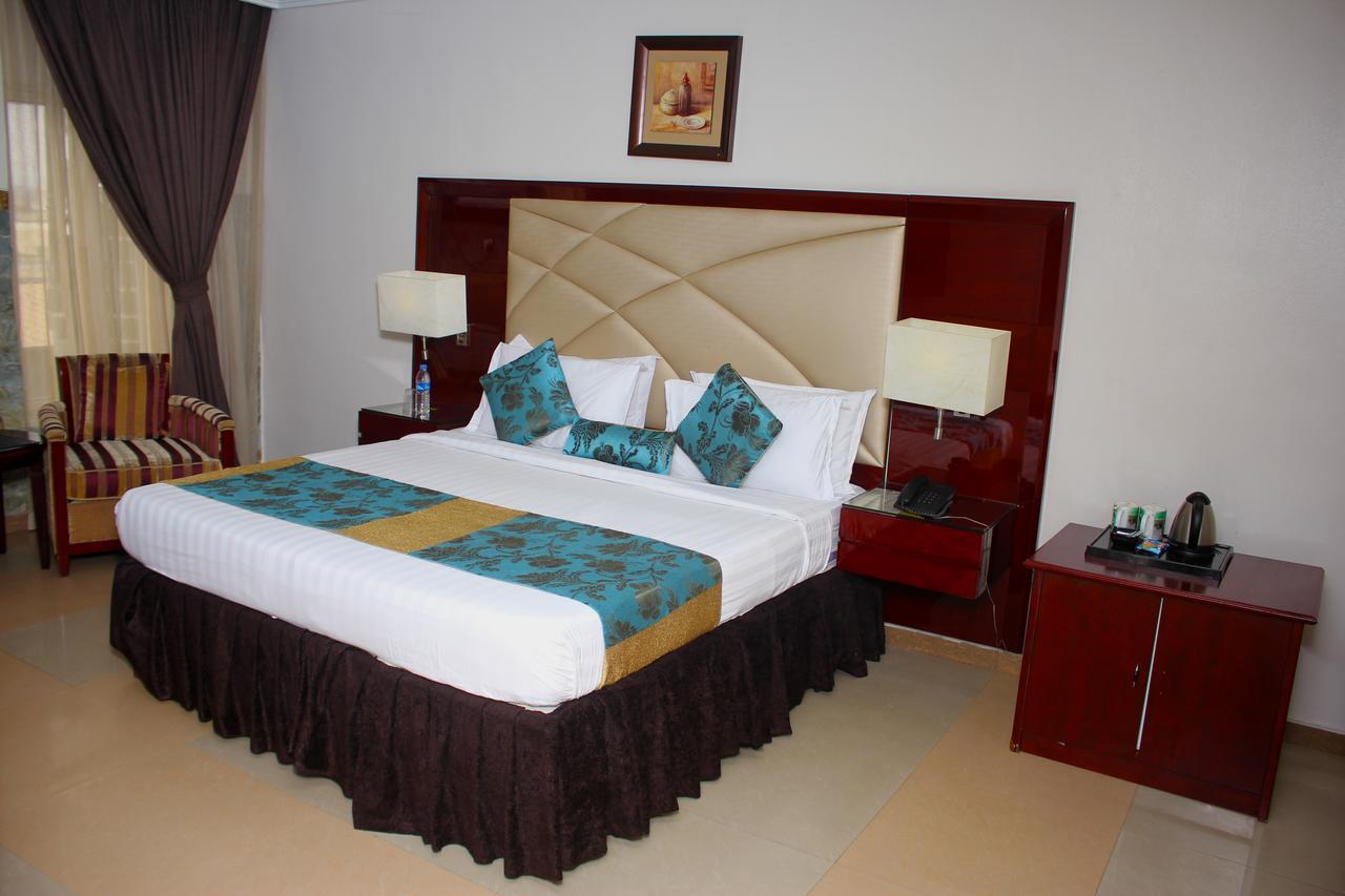 De Rembrandt Hotels And Suites Икея Экстерьер фото