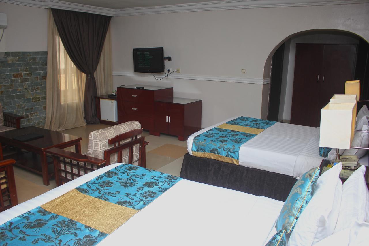 De Rembrandt Hotels And Suites Икея Экстерьер фото